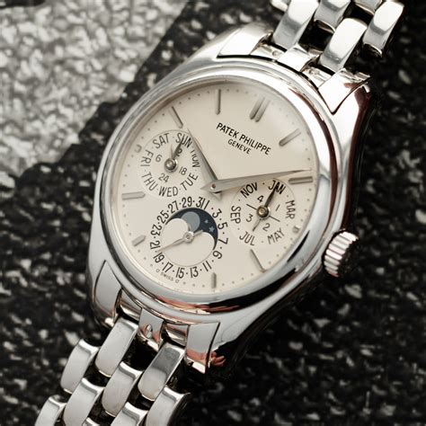 Patek Philippe Perpetual Calendar 5136G